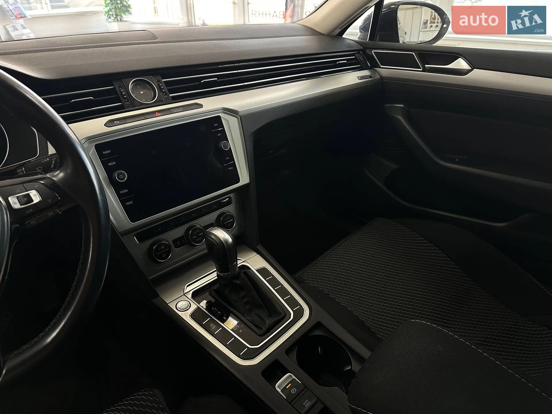2019 Volkswagen Passat - мініатюра 41