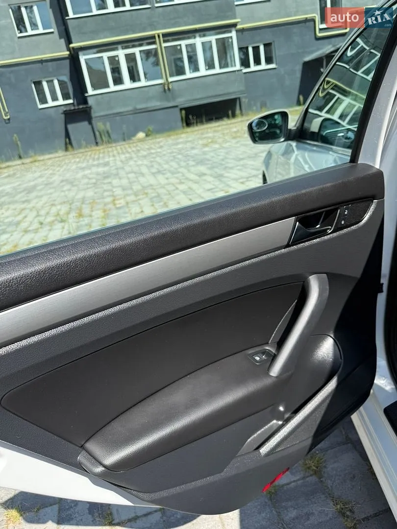 2015 Volkswagen Passat - мініатюра 14