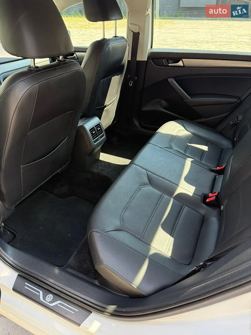 2015 Volkswagen Passat - мініатюра 22
