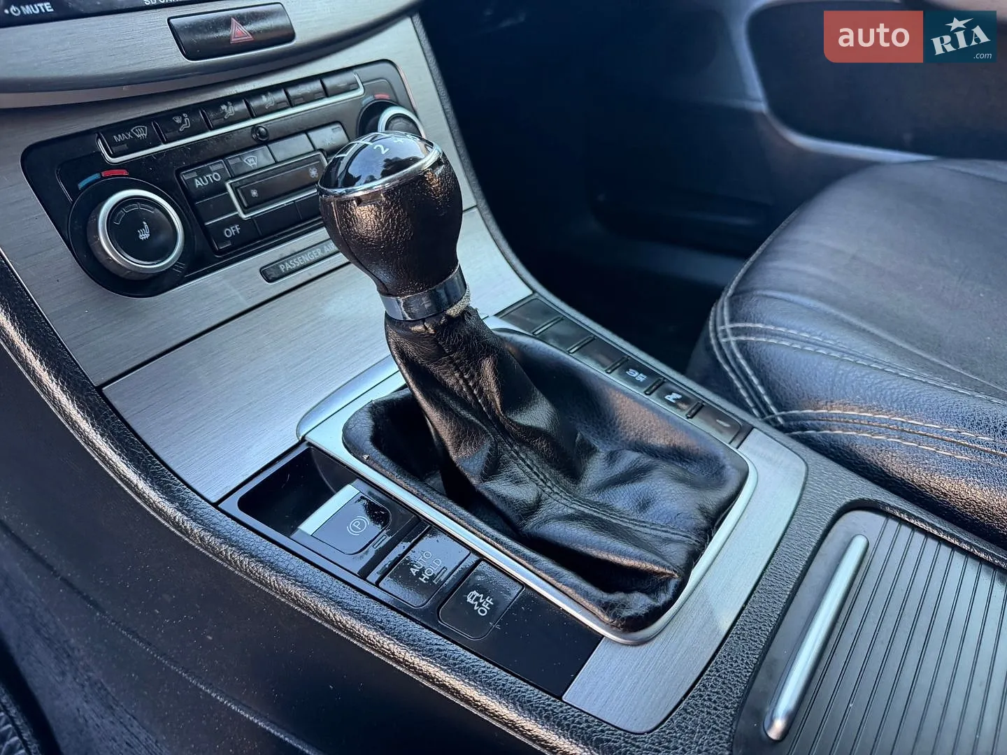 2011 Volkswagen Passat - мініатюра 21