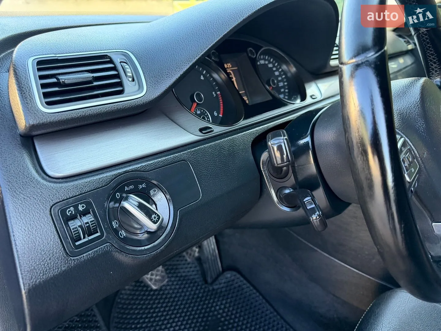 2011 Volkswagen Passat - мініатюра 20