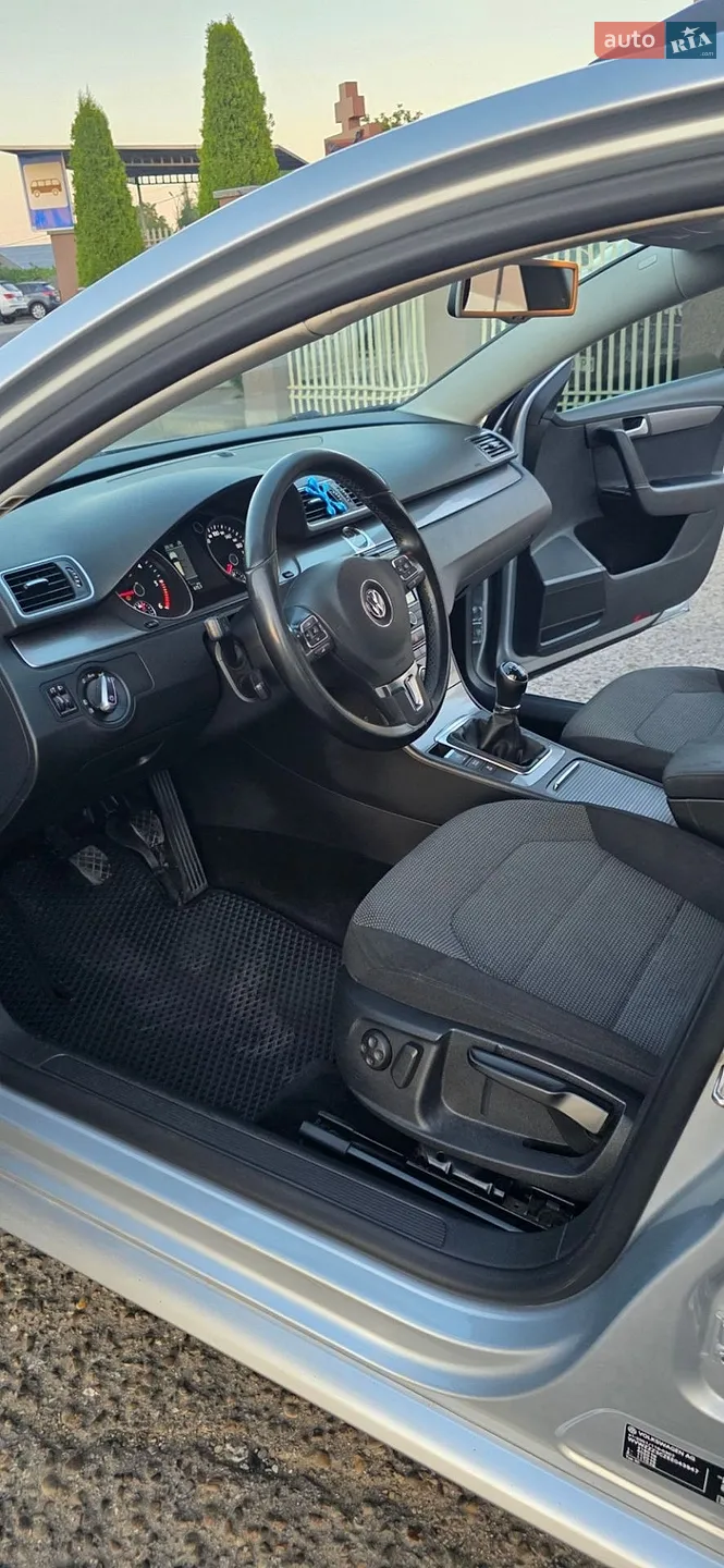 2013 Volkswagen Passat - мініатюра 13
