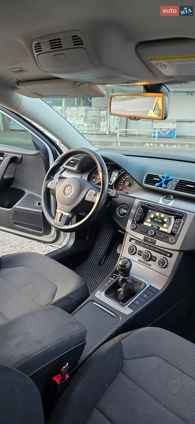 2013 Volkswagen Passat - мініатюра 19