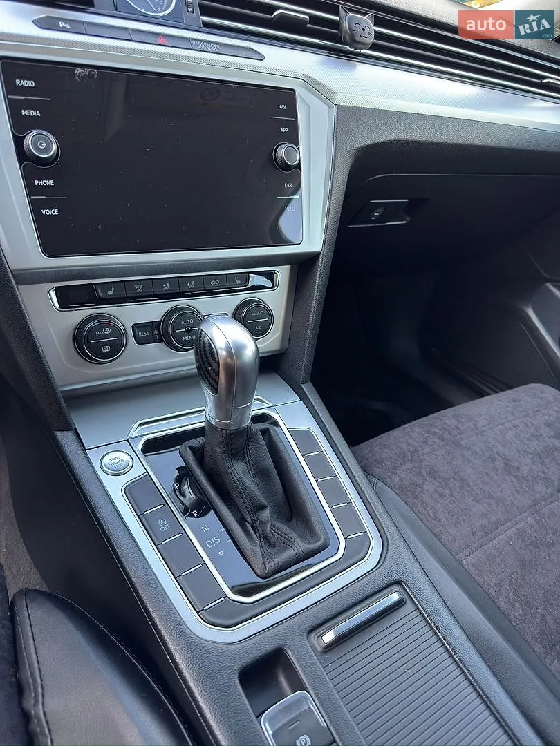 2018 Volkswagen Passat - мініатюра 18