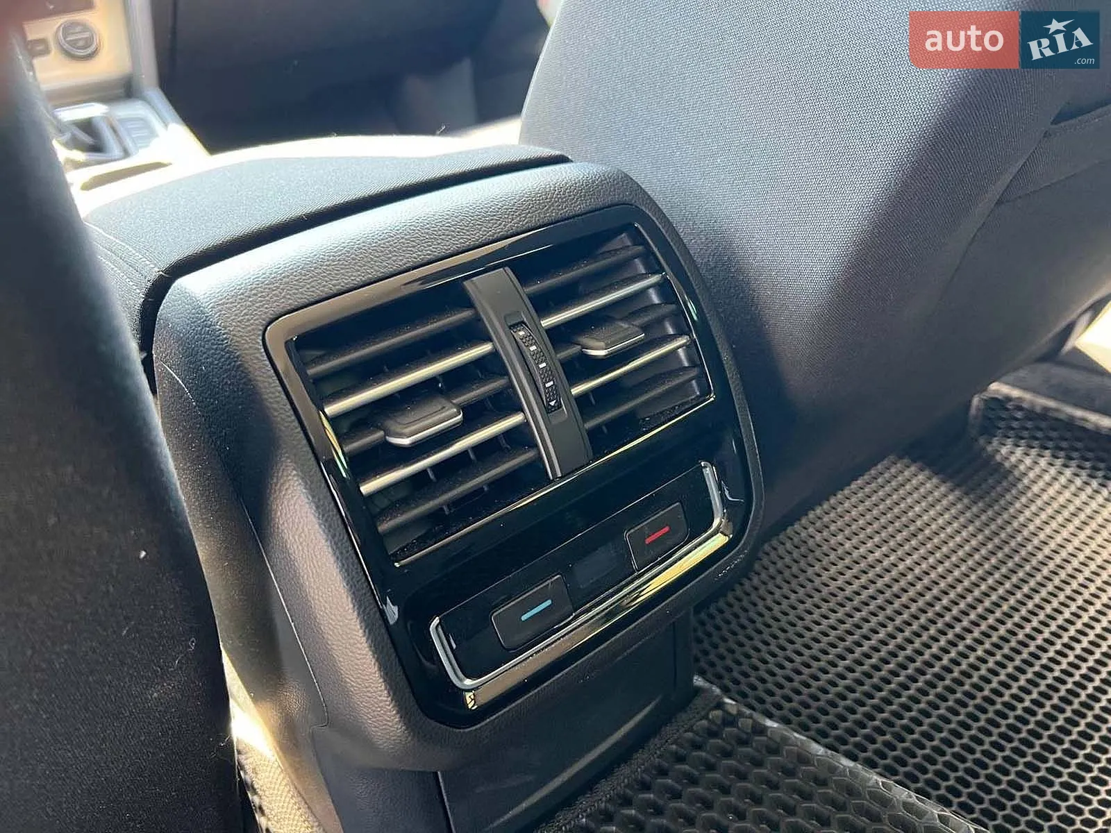 2015 Volkswagen Passat - мініатюра 13