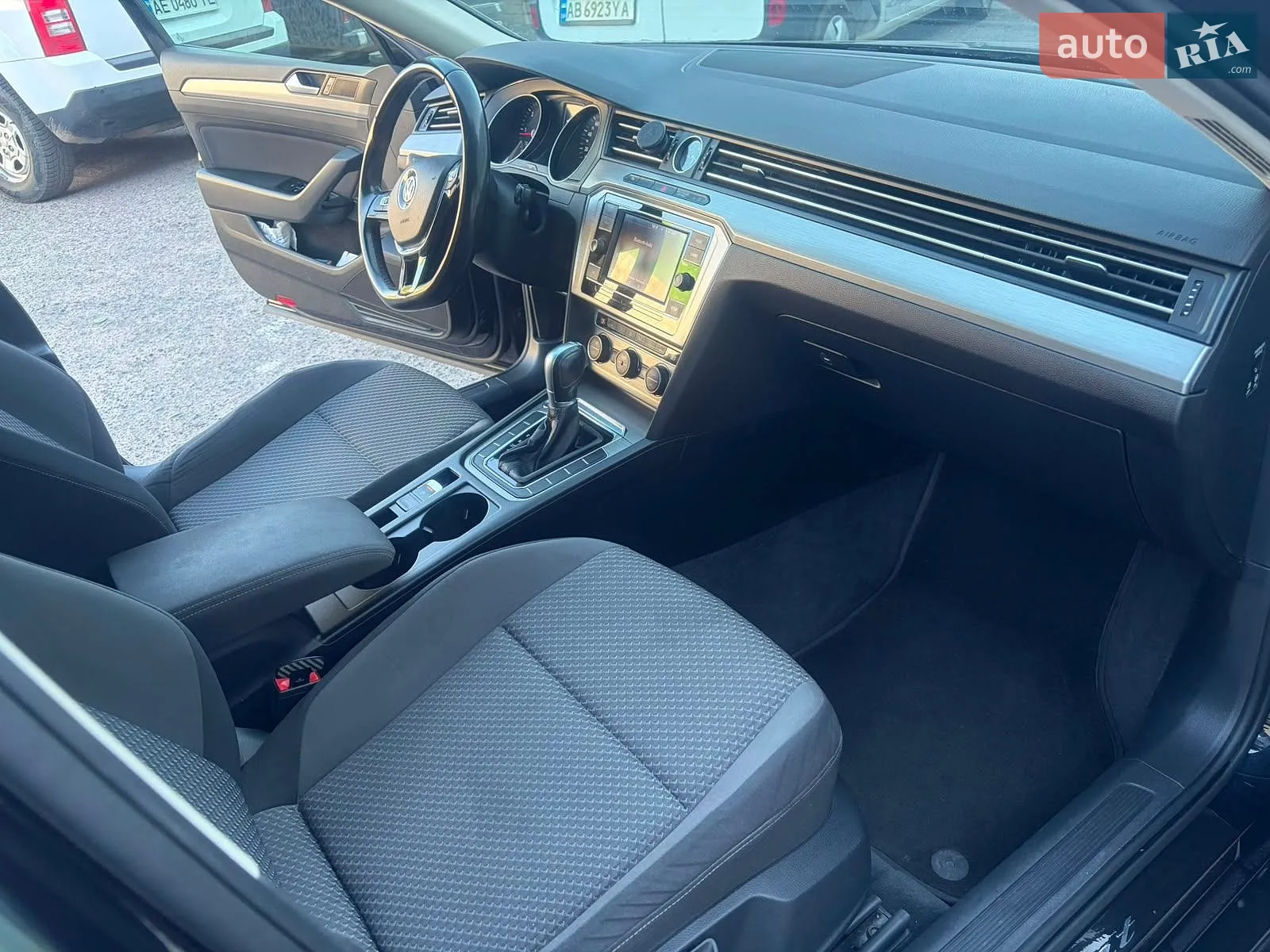2017 Volkswagen Passat - мініатюра 8