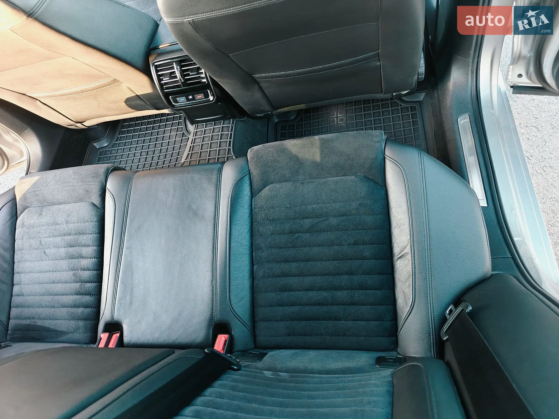 2017 Volkswagen Passat - мініатюра 16