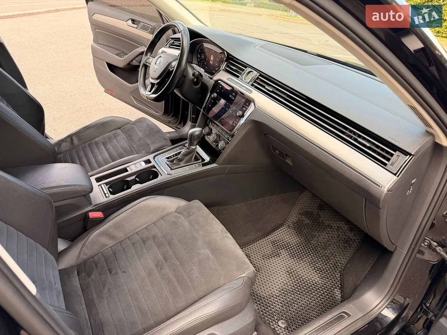 2019 Volkswagen Passat - мініатюра 17