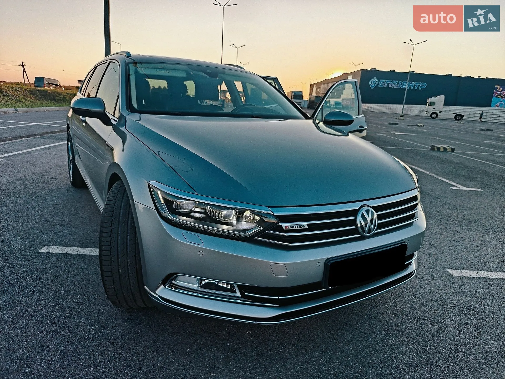 2017 Volkswagen Passat - мініатюра 2