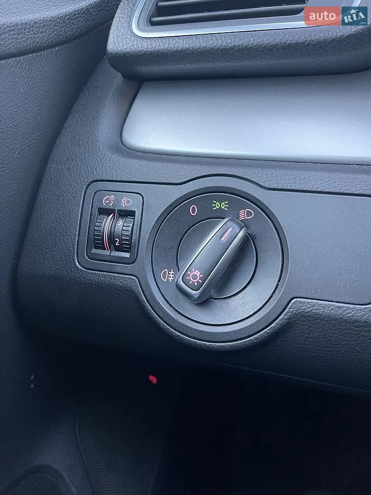 2013 Volkswagen Passat - мініатюра 3