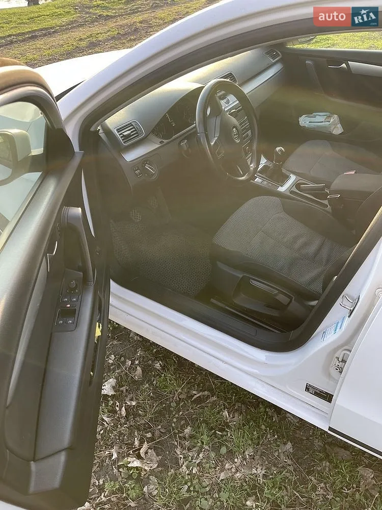 2013 Volkswagen Passat - мініатюра 13