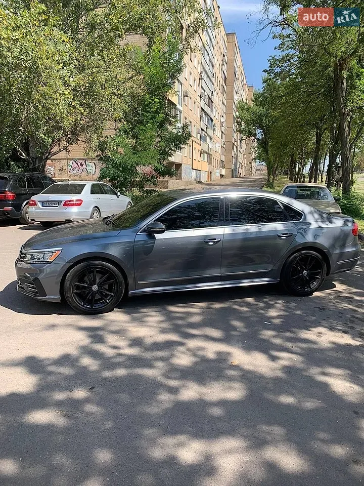 2019 Volkswagen Passat - мініатюра 14