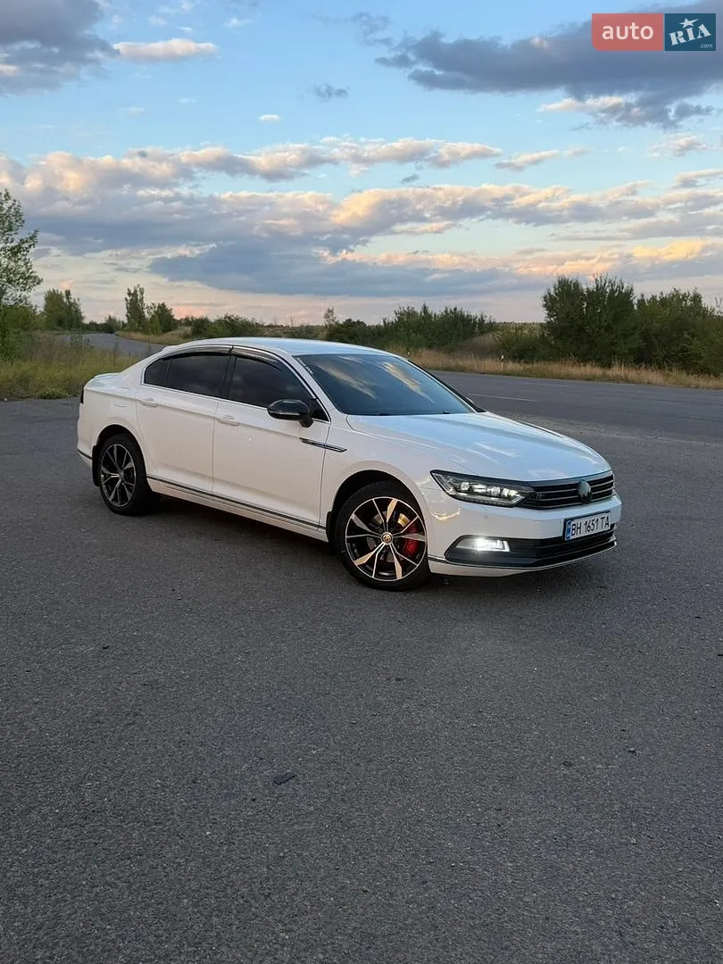 2015 Volkswagen Passat - фото 1