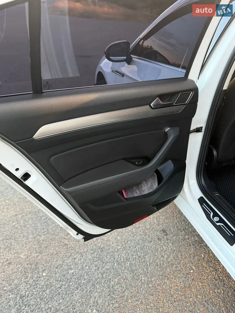 2015 Volkswagen Passat - мініатюра 21