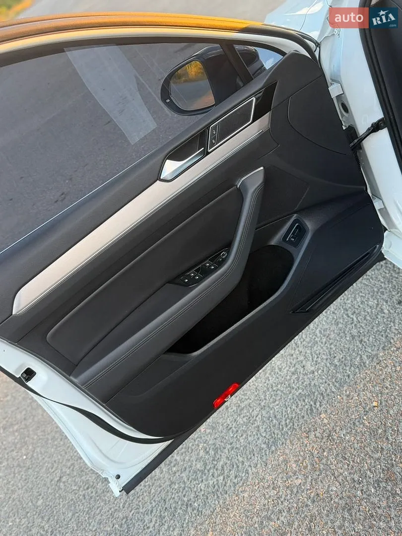 2015 Volkswagen Passat - мініатюра 27