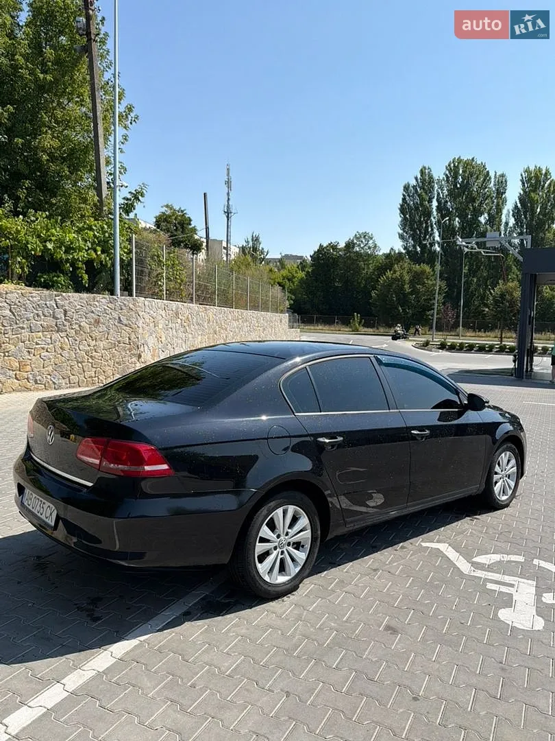 2011 Volkswagen Passat - мініатюра 5