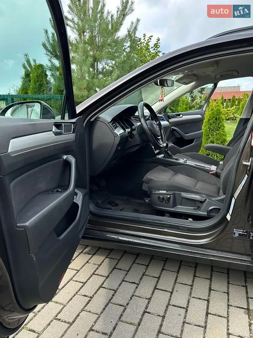 2015 Volkswagen Passat - мініатюра 18