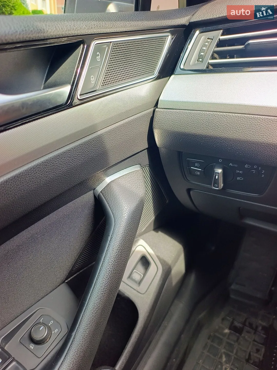 2017 Volkswagen Passat - мініатюра 14