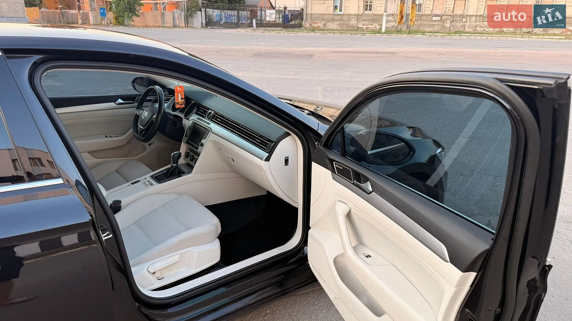 2016 Volkswagen Passat - мініатюра 8