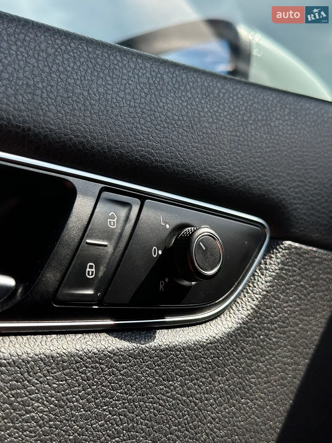 2016 Volkswagen Passat - мініатюра 33