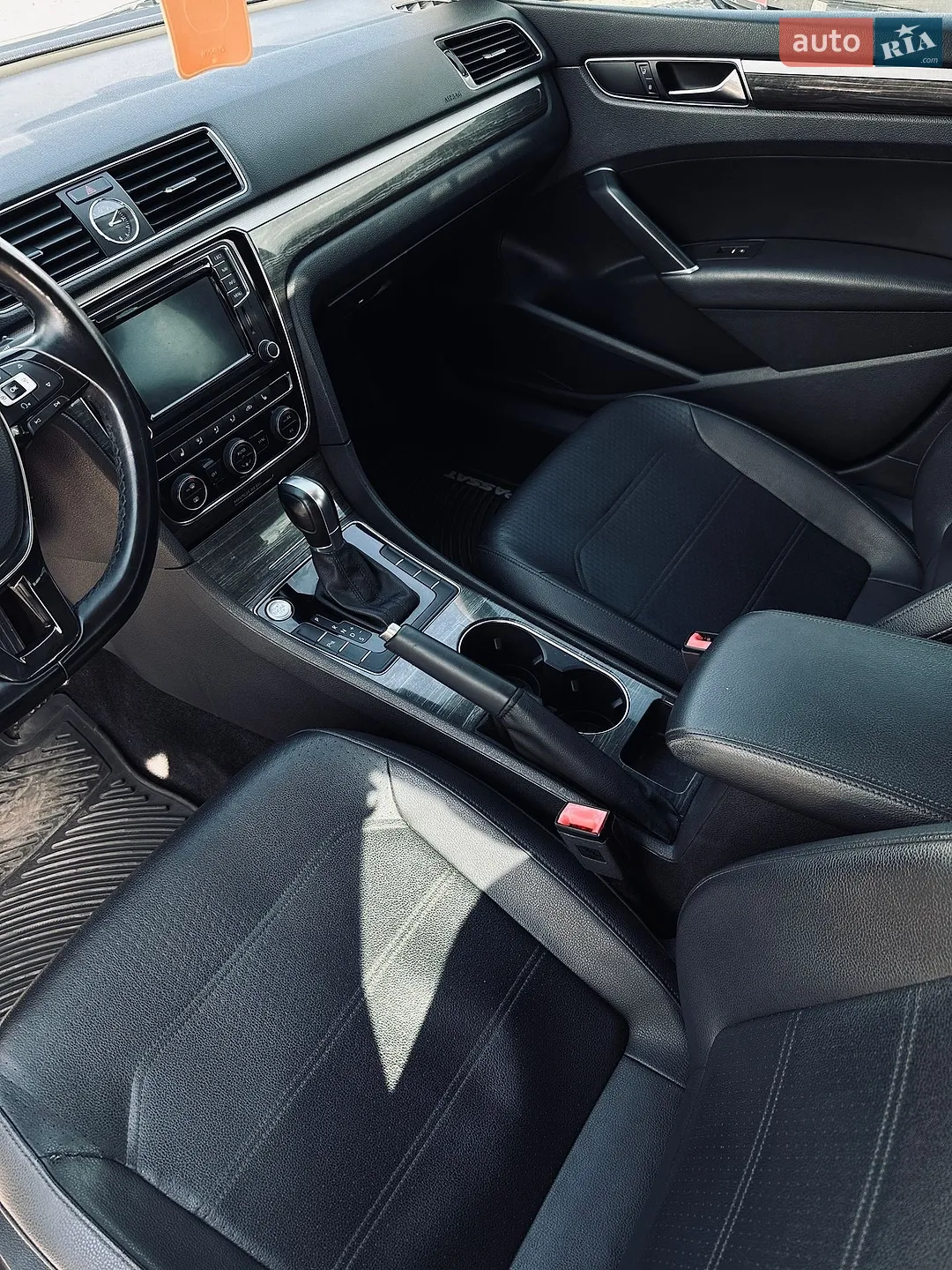 2016 Volkswagen Passat - мініатюра 43