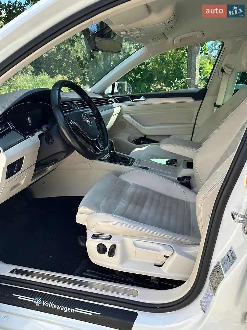 2016 Volkswagen Passat - мініатюра 10