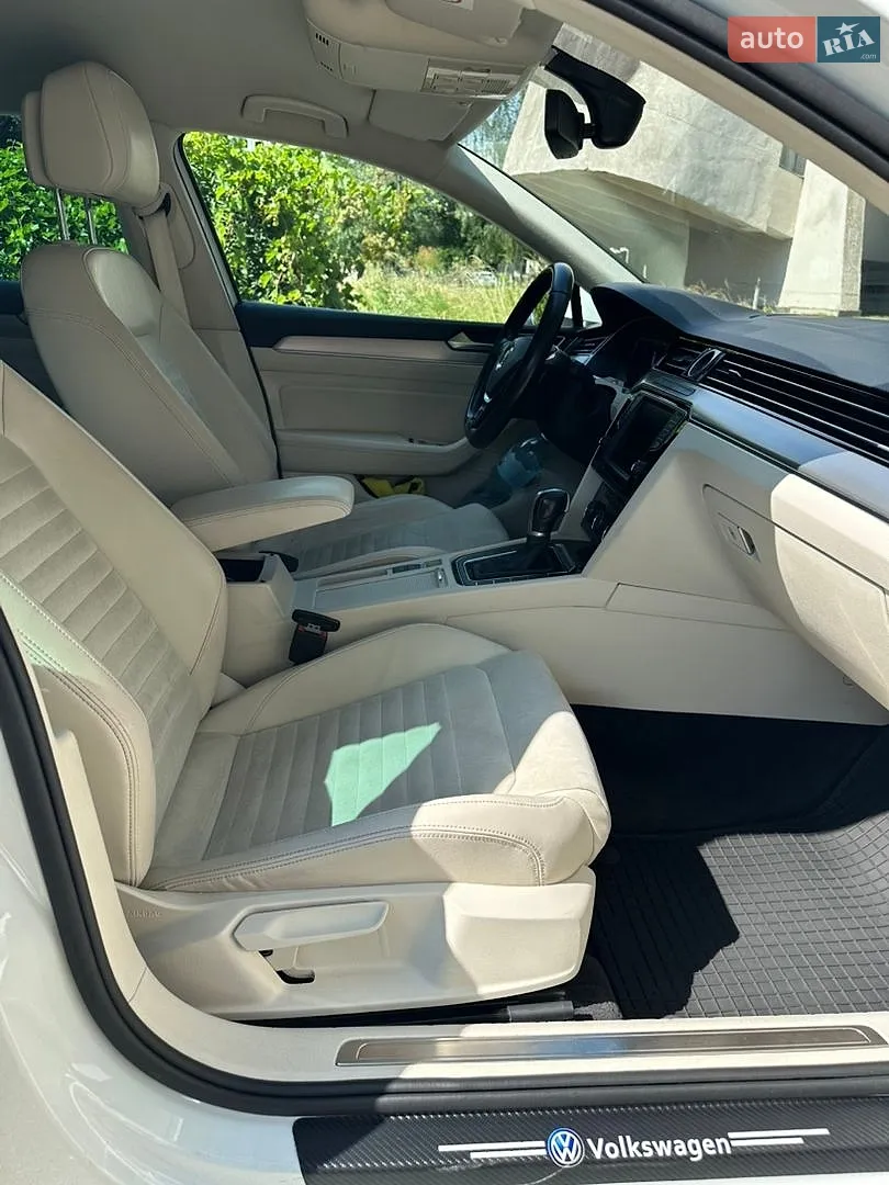2016 Volkswagen Passat - мініатюра 12