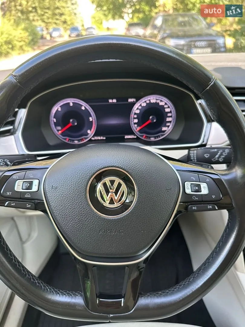 2016 Volkswagen Passat - мініатюра 17