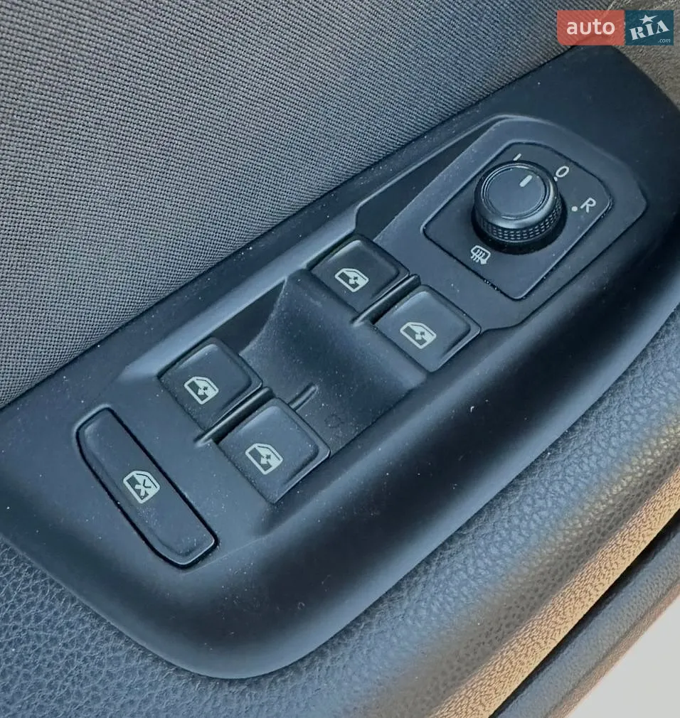 2015 Volkswagen Passat - мініатюра 35