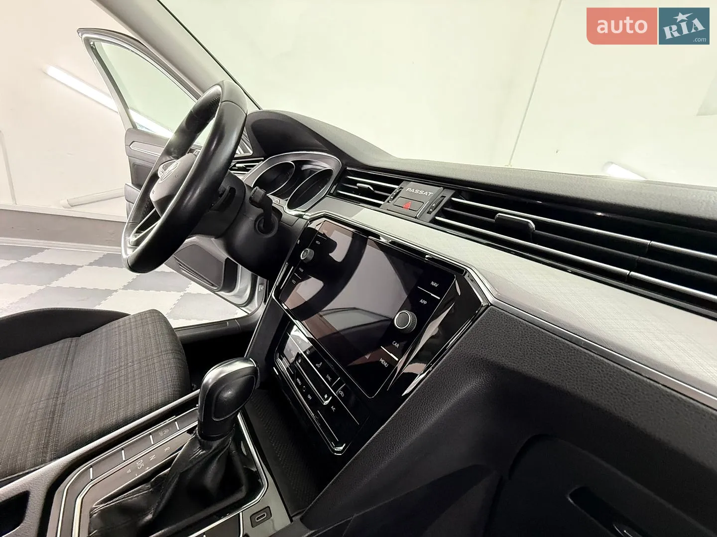 2020 Volkswagen Passat - мініатюра 43