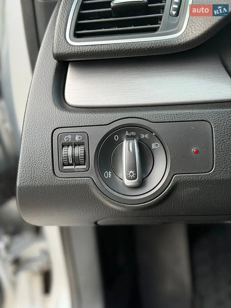 2011 Volkswagen Passat - мініатюра 27