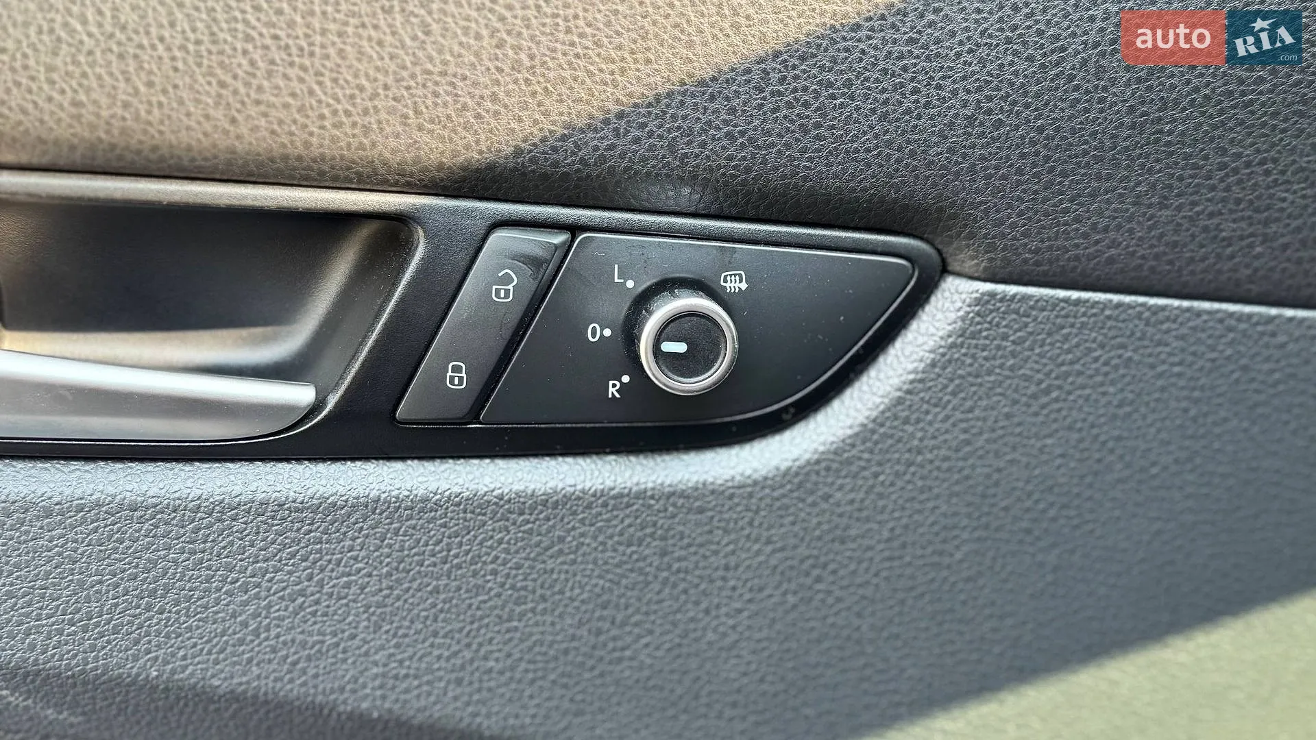 2012 Volkswagen Passat - мініатюра 30