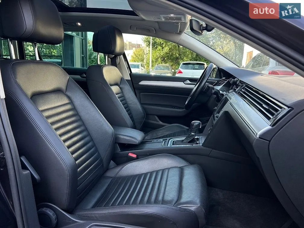2016 Volkswagen Passat - мініатюра 25