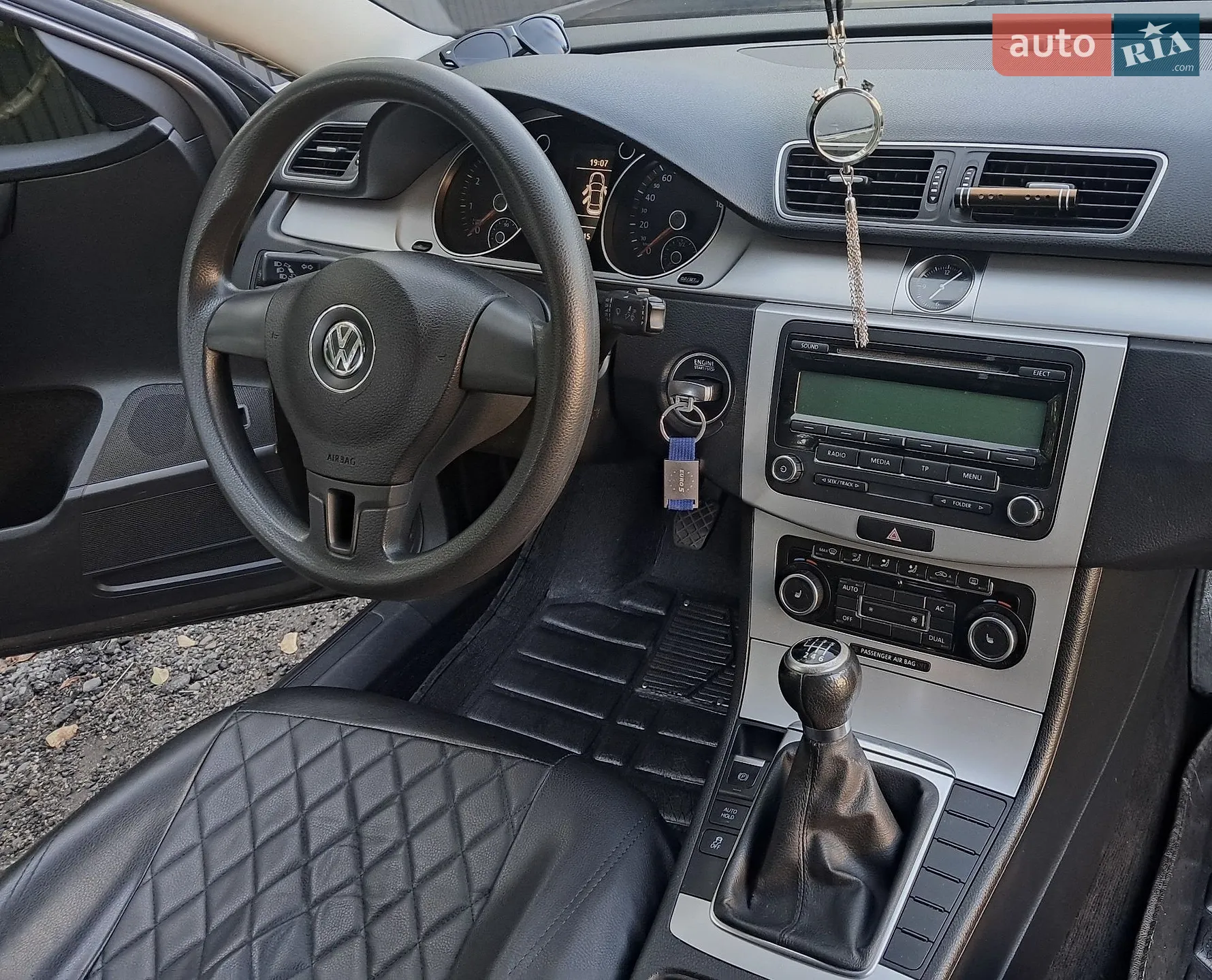 2011 Volkswagen Passat - мініатюра 12