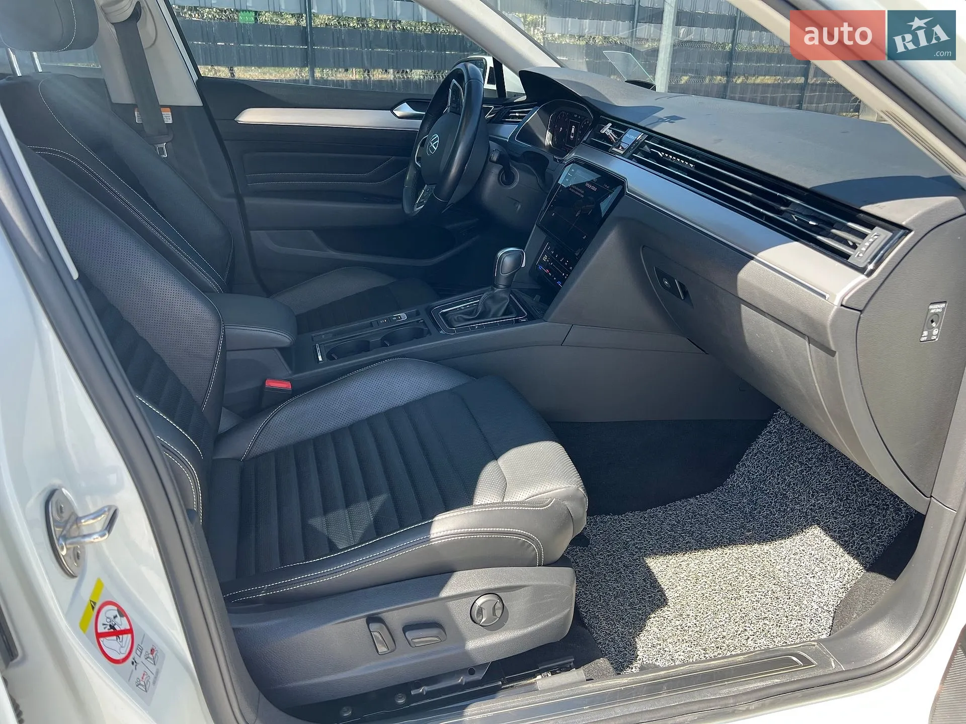 2021 Volkswagen Passat - мініатюра 12