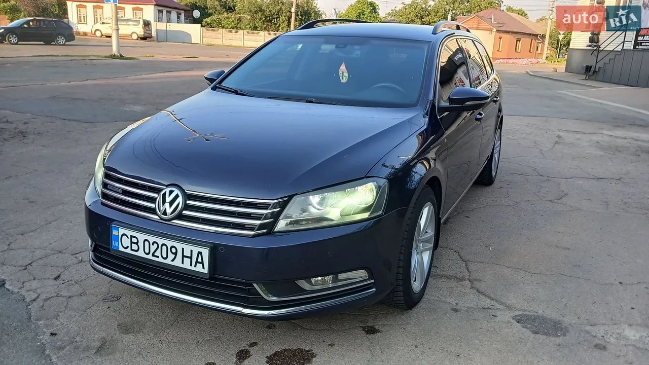2010 Volkswagen Passat - мініатюра 16