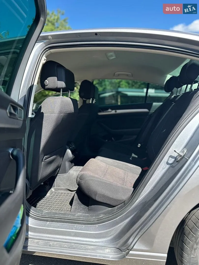 2019 Volkswagen Passat - мініатюра 6