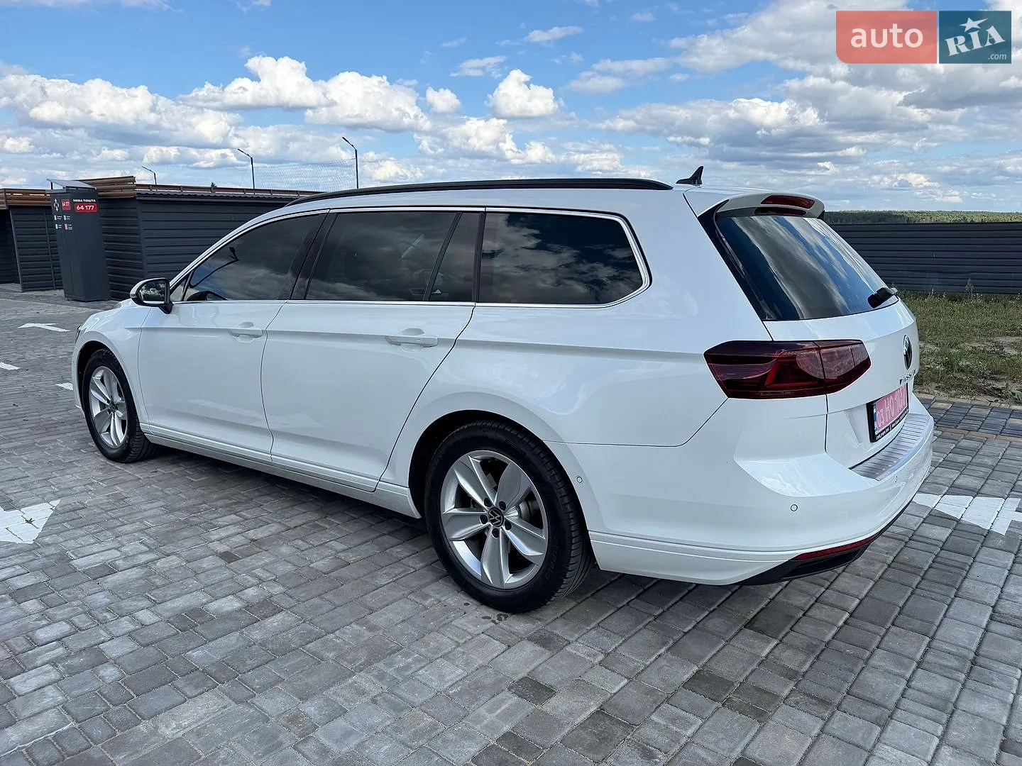 2022 Volkswagen Passat - мініатюра 11