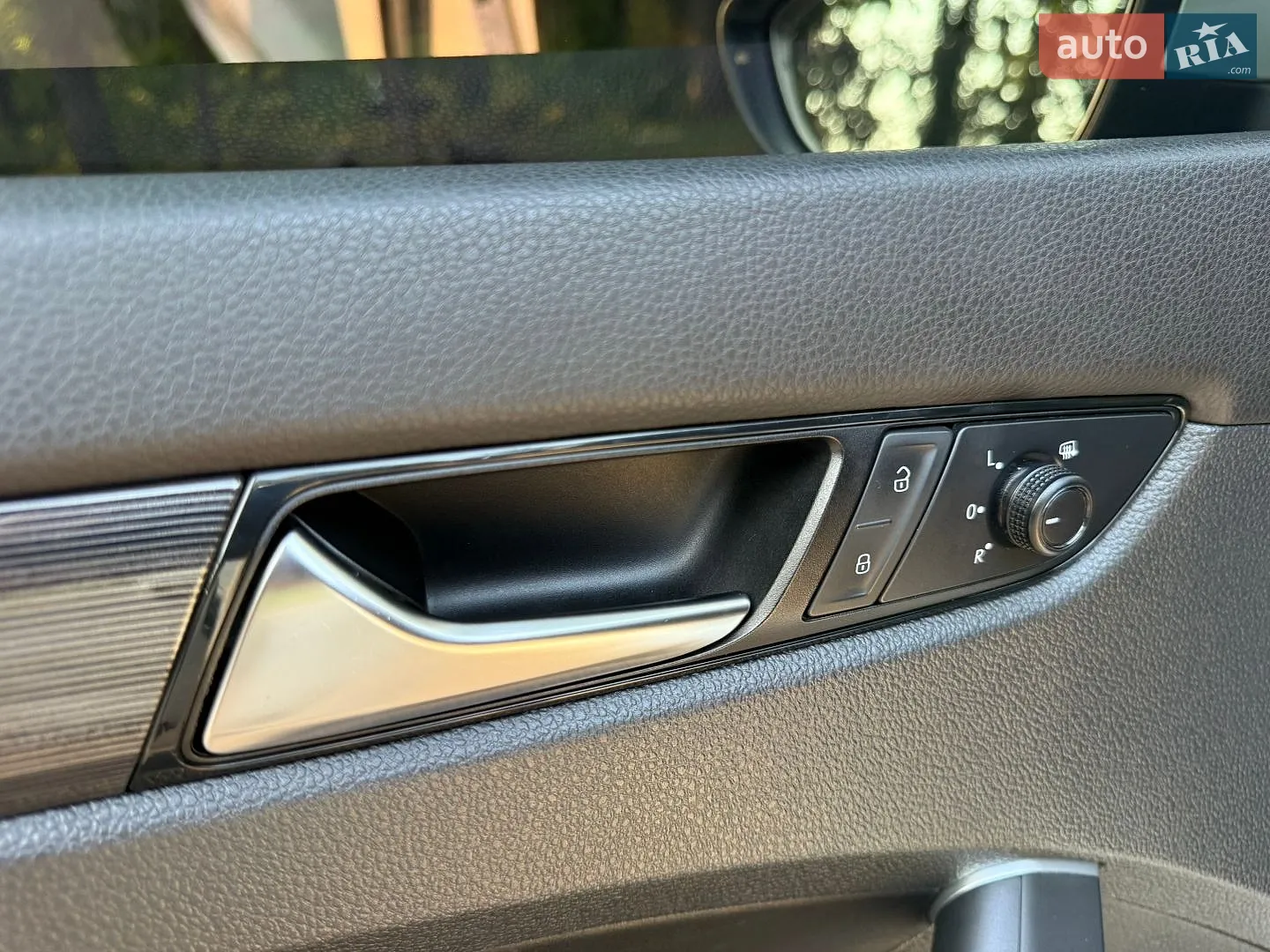 2020 Volkswagen Passat - мініатюра 32