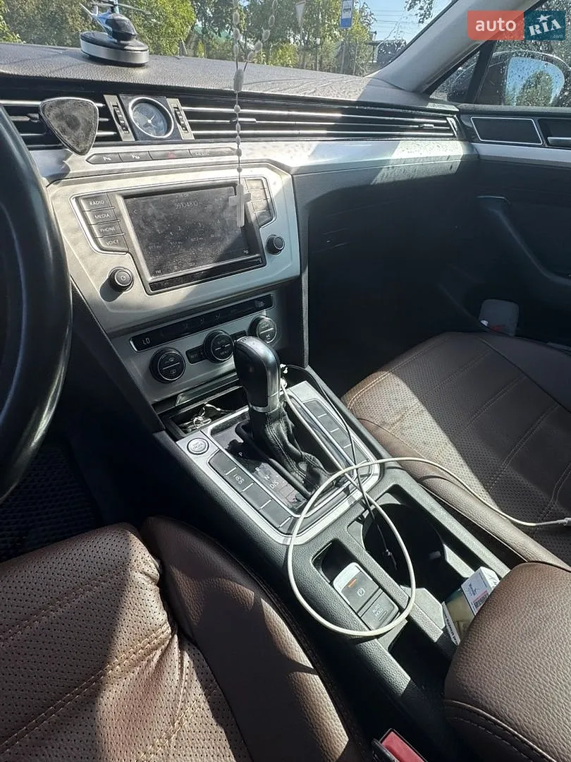 2015 Volkswagen Passat - мініатюра 21