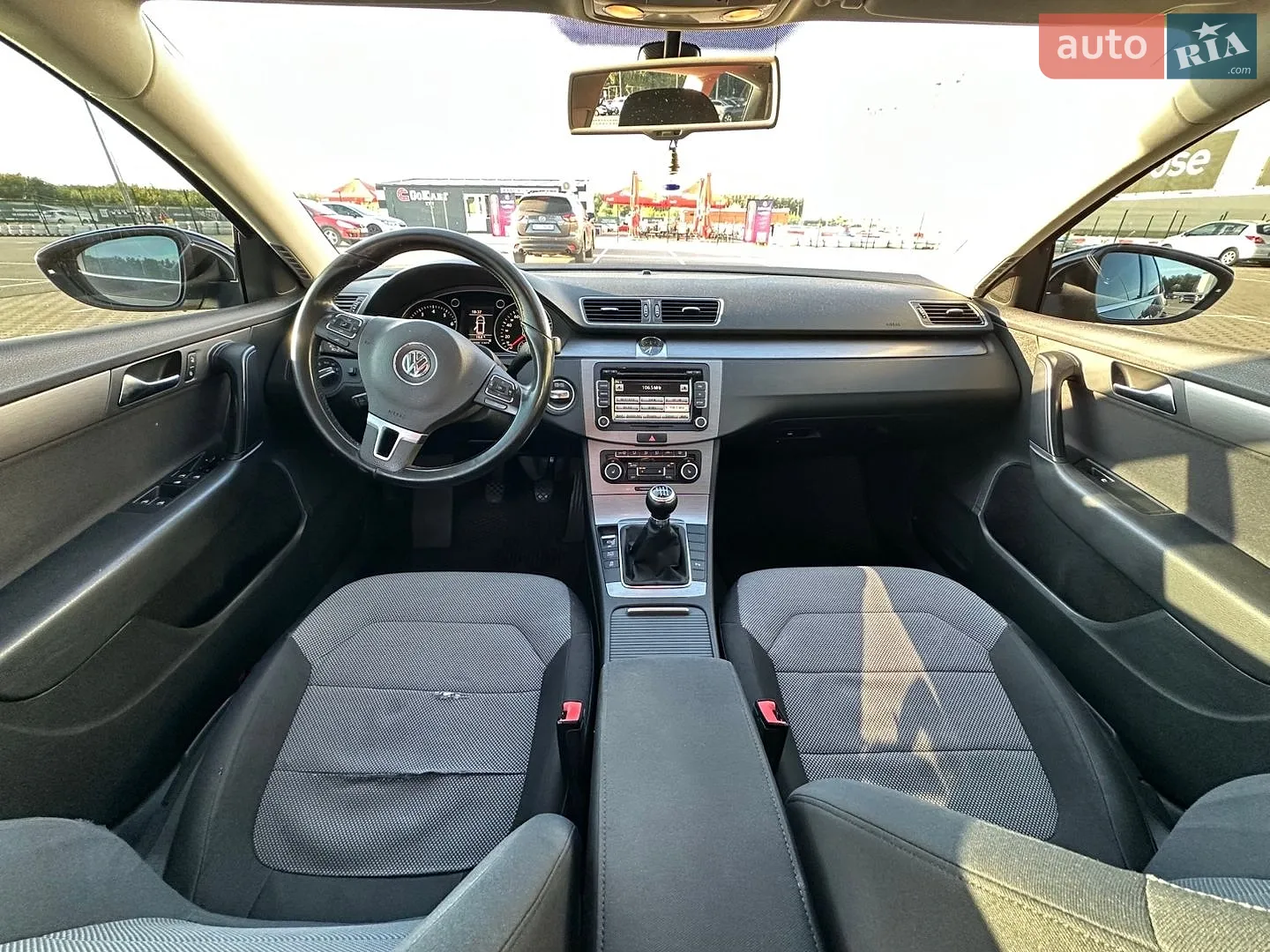 2010 Volkswagen Passat - мініатюра 11