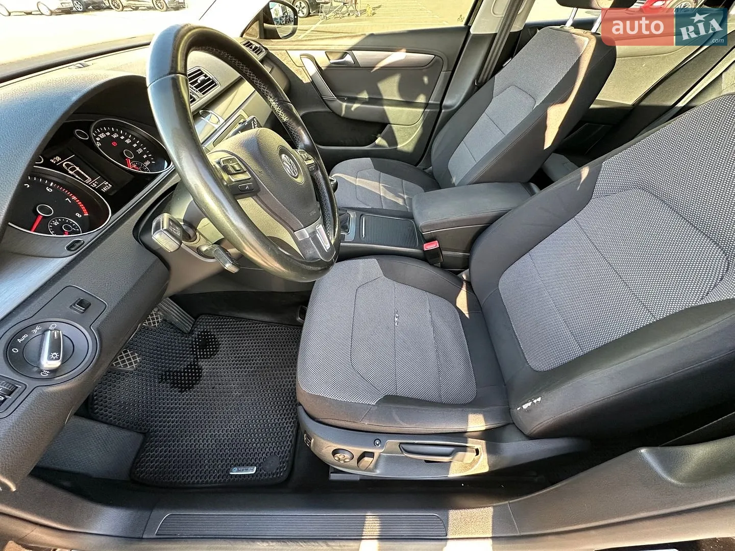 2010 Volkswagen Passat - мініатюра 14