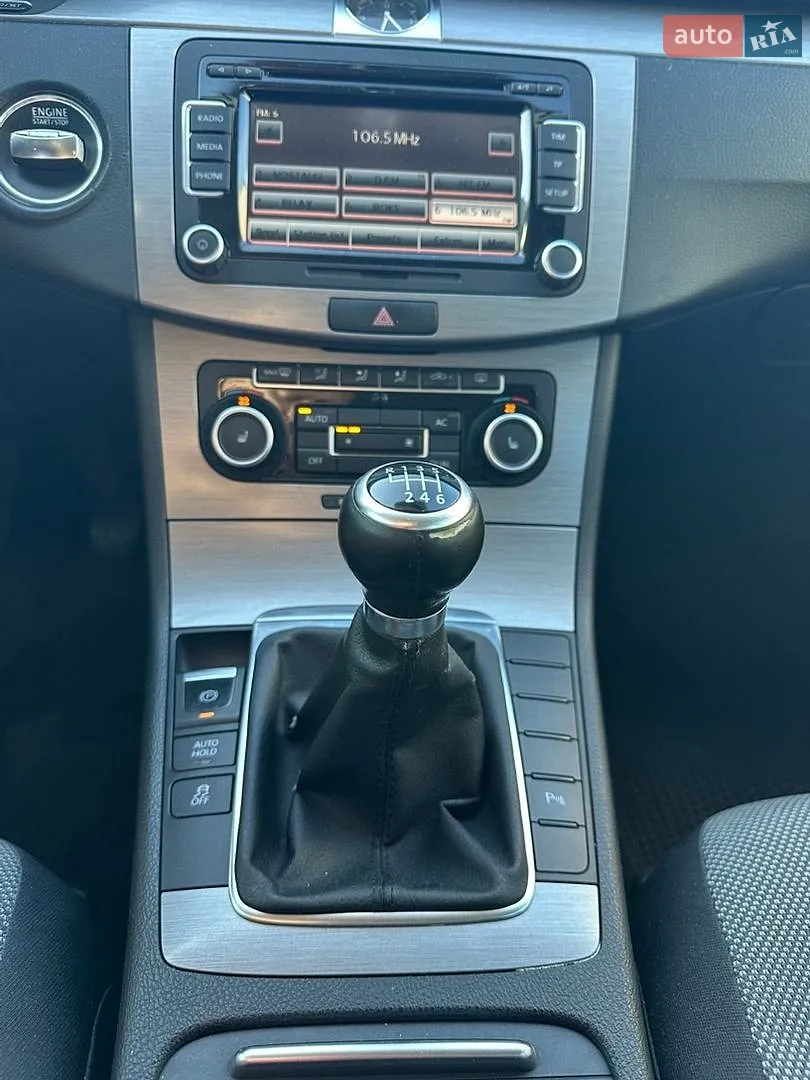 2010 Volkswagen Passat - мініатюра 18