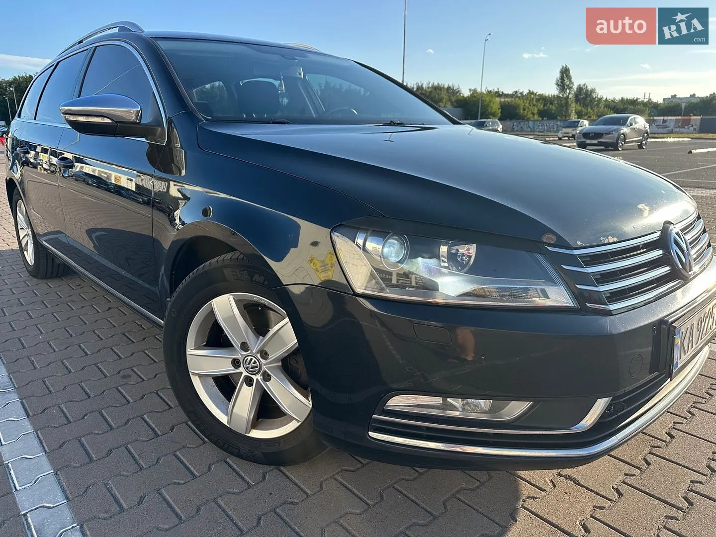 2010 Volkswagen Passat - мініатюра 2