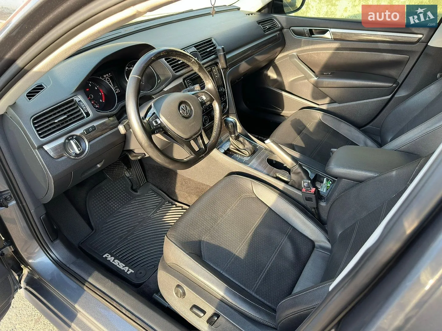 2016 Volkswagen Passat - мініатюра 8