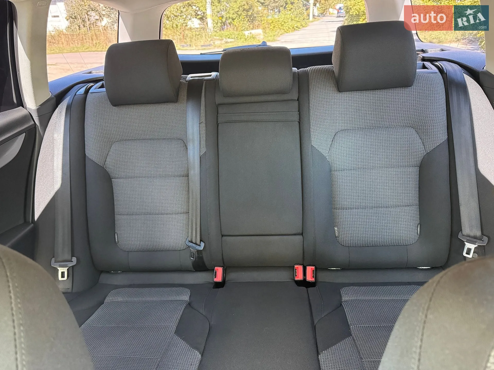 2010 Volkswagen Passat - мініатюра 19