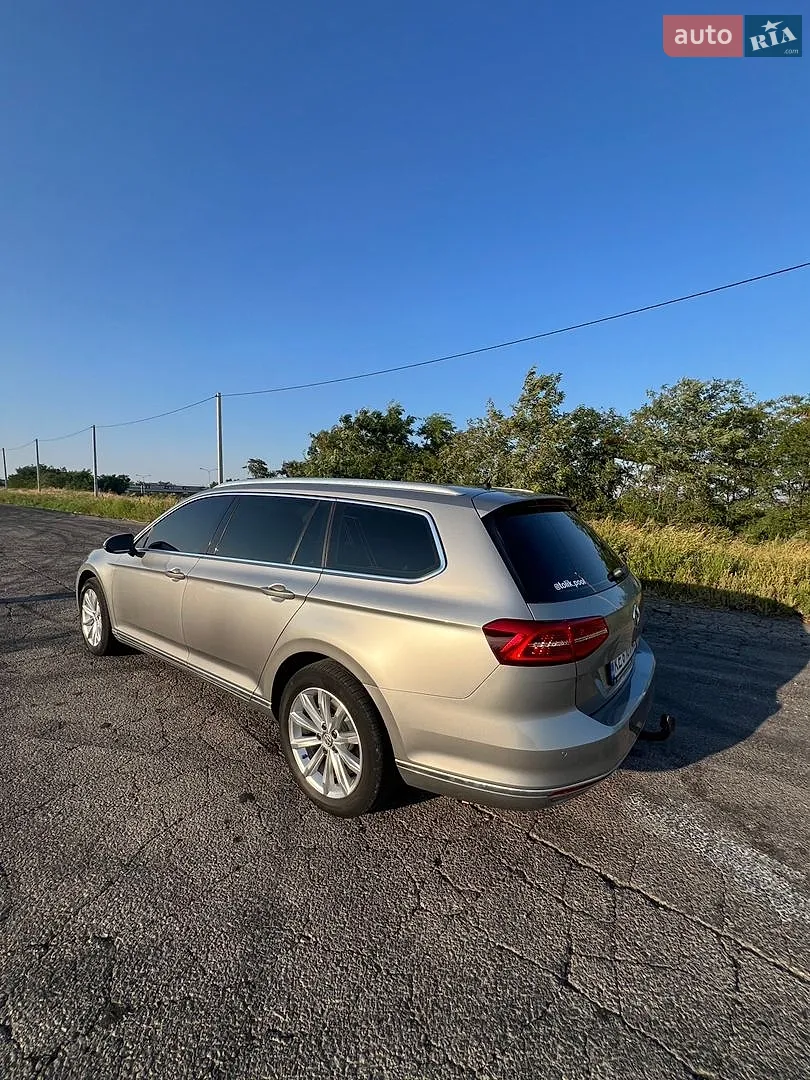 2015 Volkswagen Passat - мініатюра 11