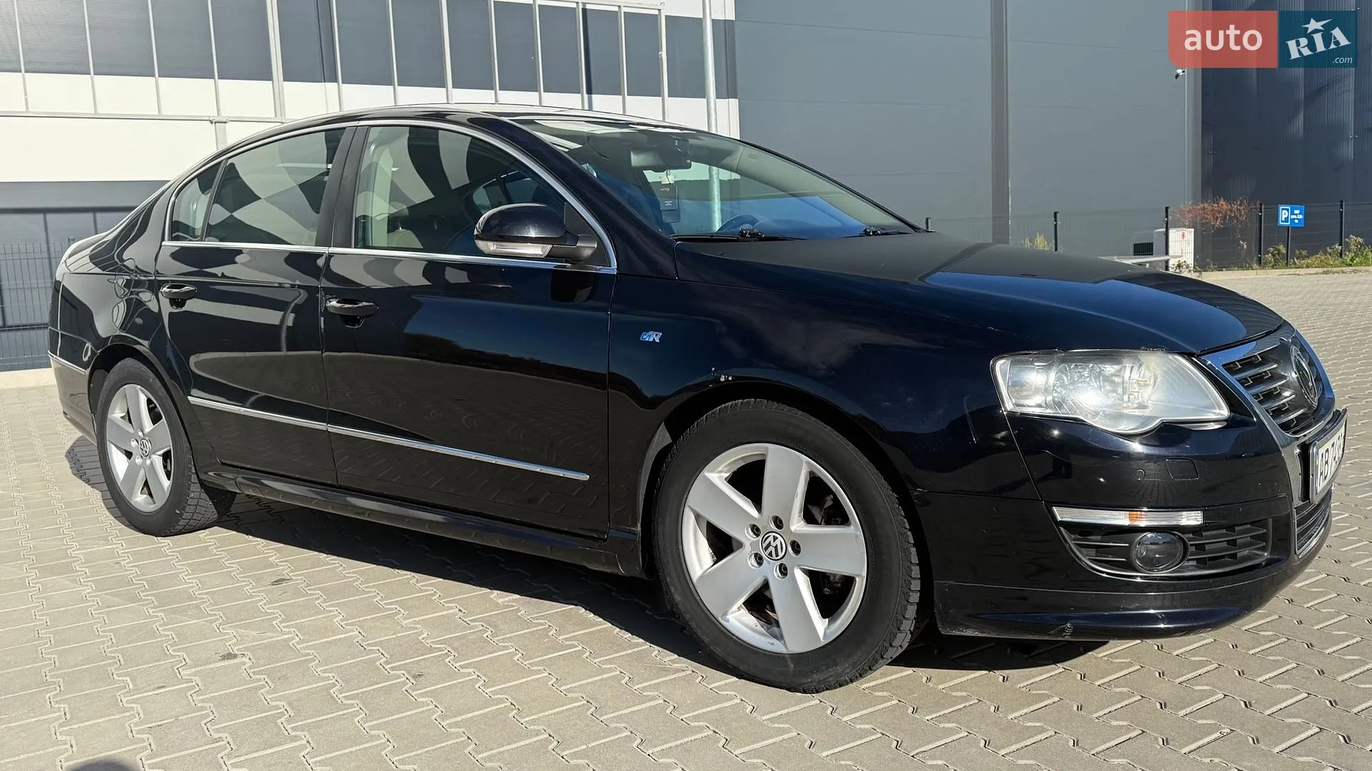 2010 Volkswagen Passat - мініатюра 5