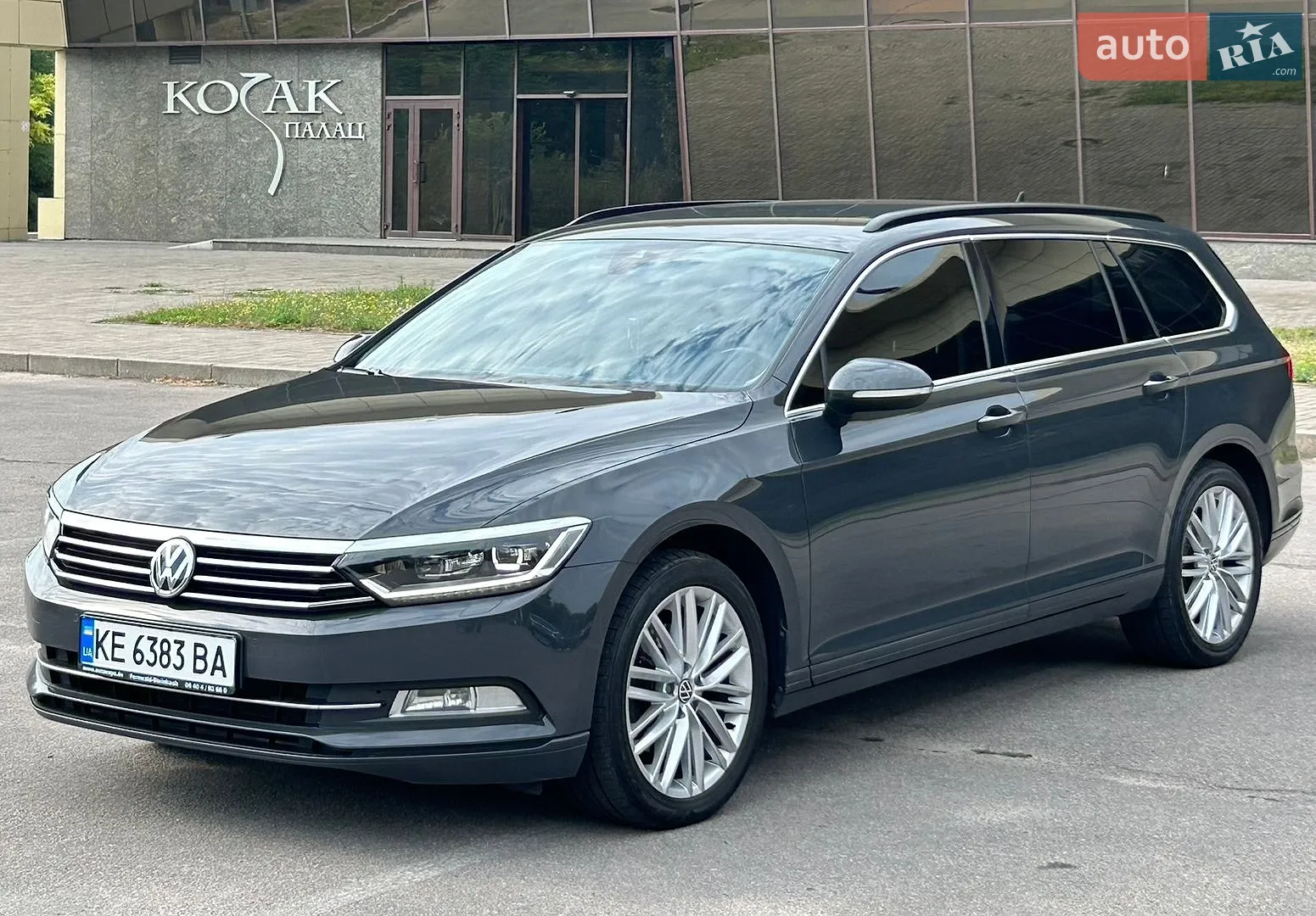 2017 Volkswagen Passat - мініатюра 2