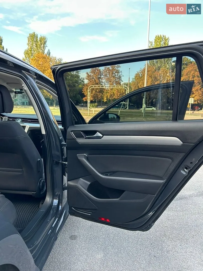 2017 Volkswagen Passat - мініатюра 15